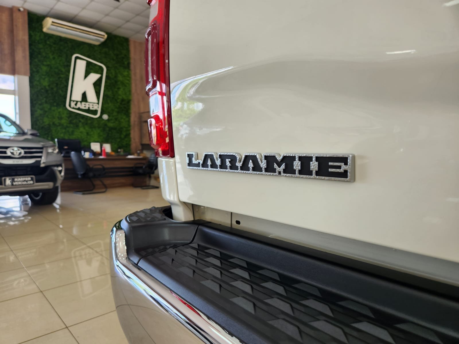  2500 LARAMIE 6.7 TDI CD 4X4 DIESEL 377cv