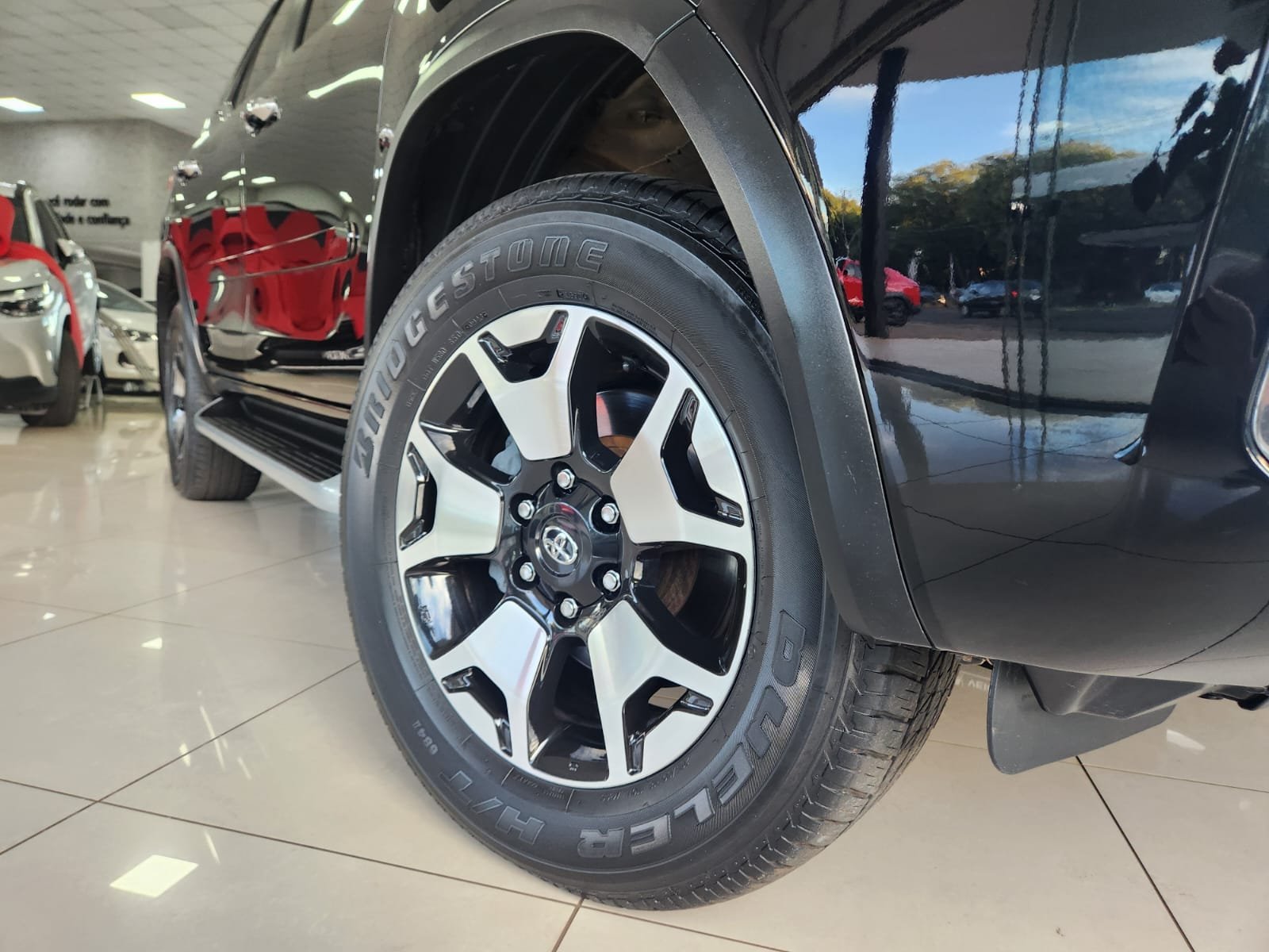  HILUX SW4 DIAMOND 2.8 4X4 TDI 16V AUT 7 LUGARES
