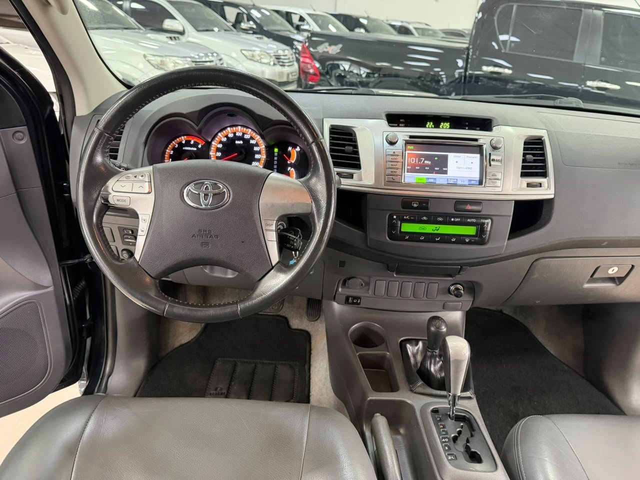  HILUX SRV Srv D4-d 4x4 3.0 Tdi Dies. AUT