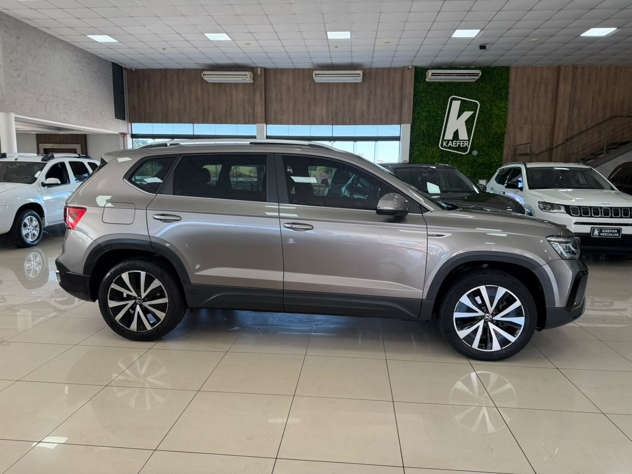  TAOS HIGHLINE 1.4 250 TSI AUT.