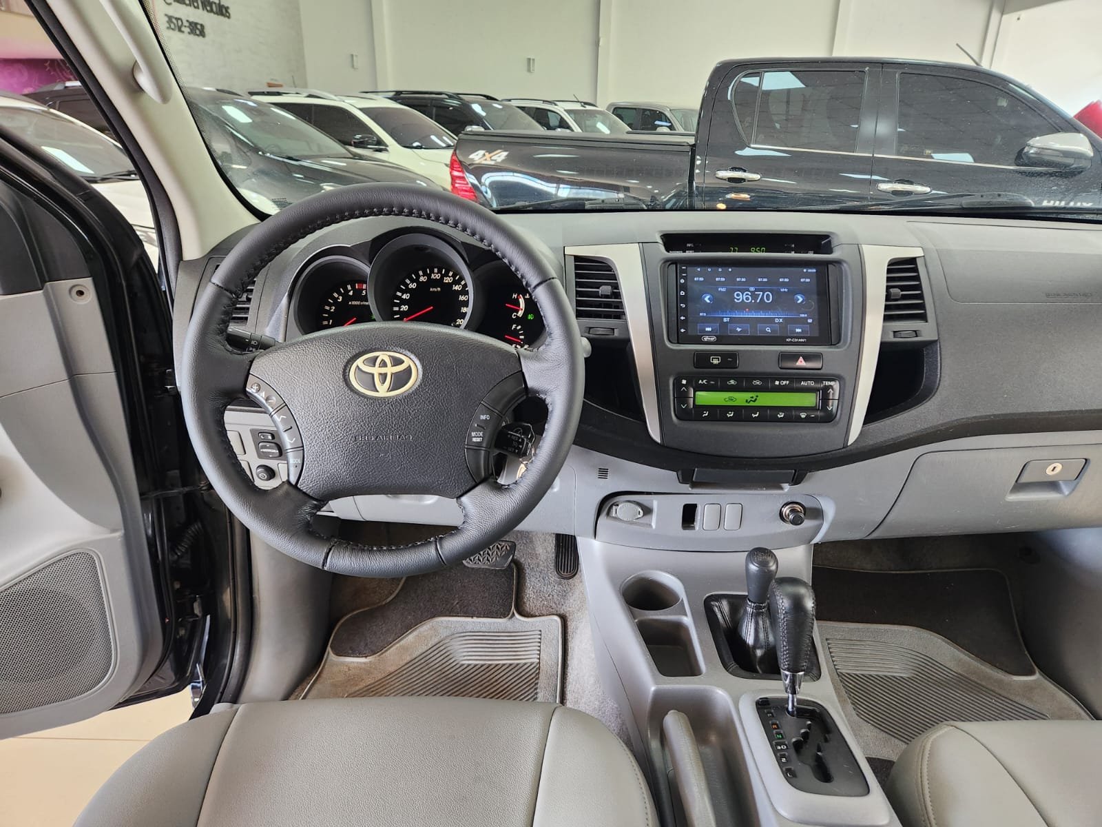  HILUX SRV Srv D4-d 4x4 3.0 Tdi Dies. AUT