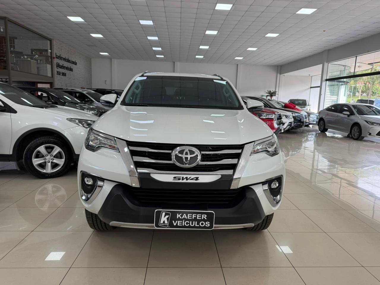  HILUX SW4 SRX 4X4 2.8 TDI 16V DIESEL AUT. 7 LUG