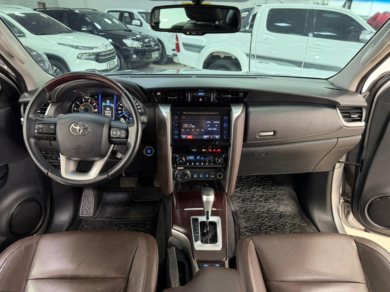  HILUX SW4 SRX 4X4 2.8 TDI 16V DIESEL AUT.
