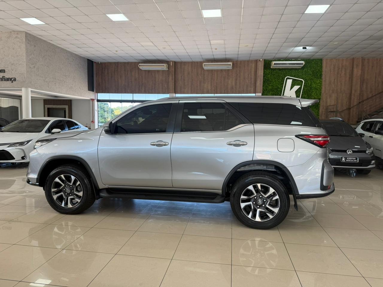  HILUX SW4 SRX PLATINUM  4X4 2.8 TDI 16V DIESEL AUT. 7 LUG