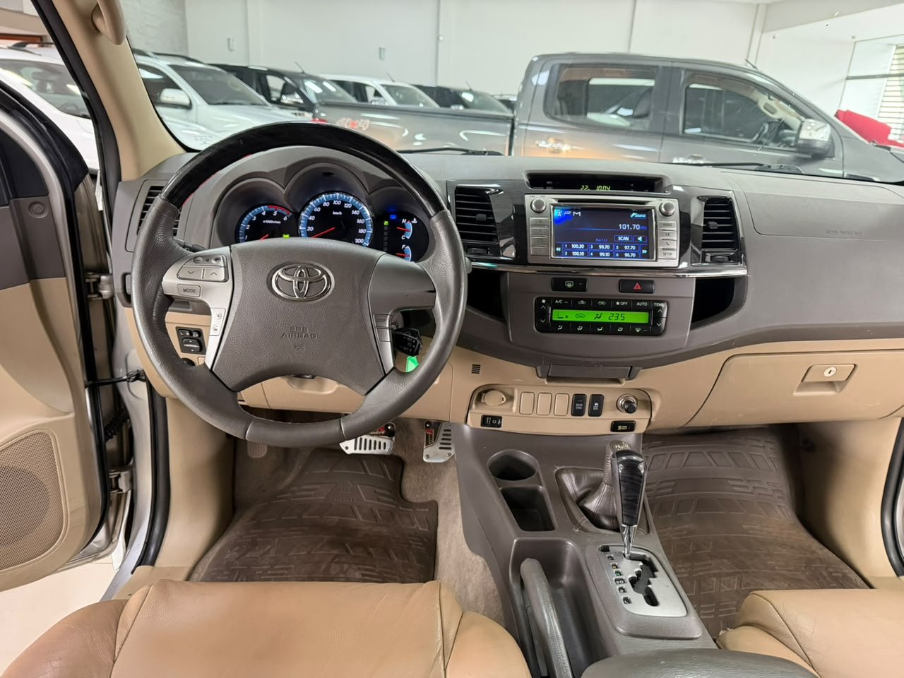  HILUX SW4 Sw4 Srv D4-d 4x4 3.0 Tdi Dies. Aut