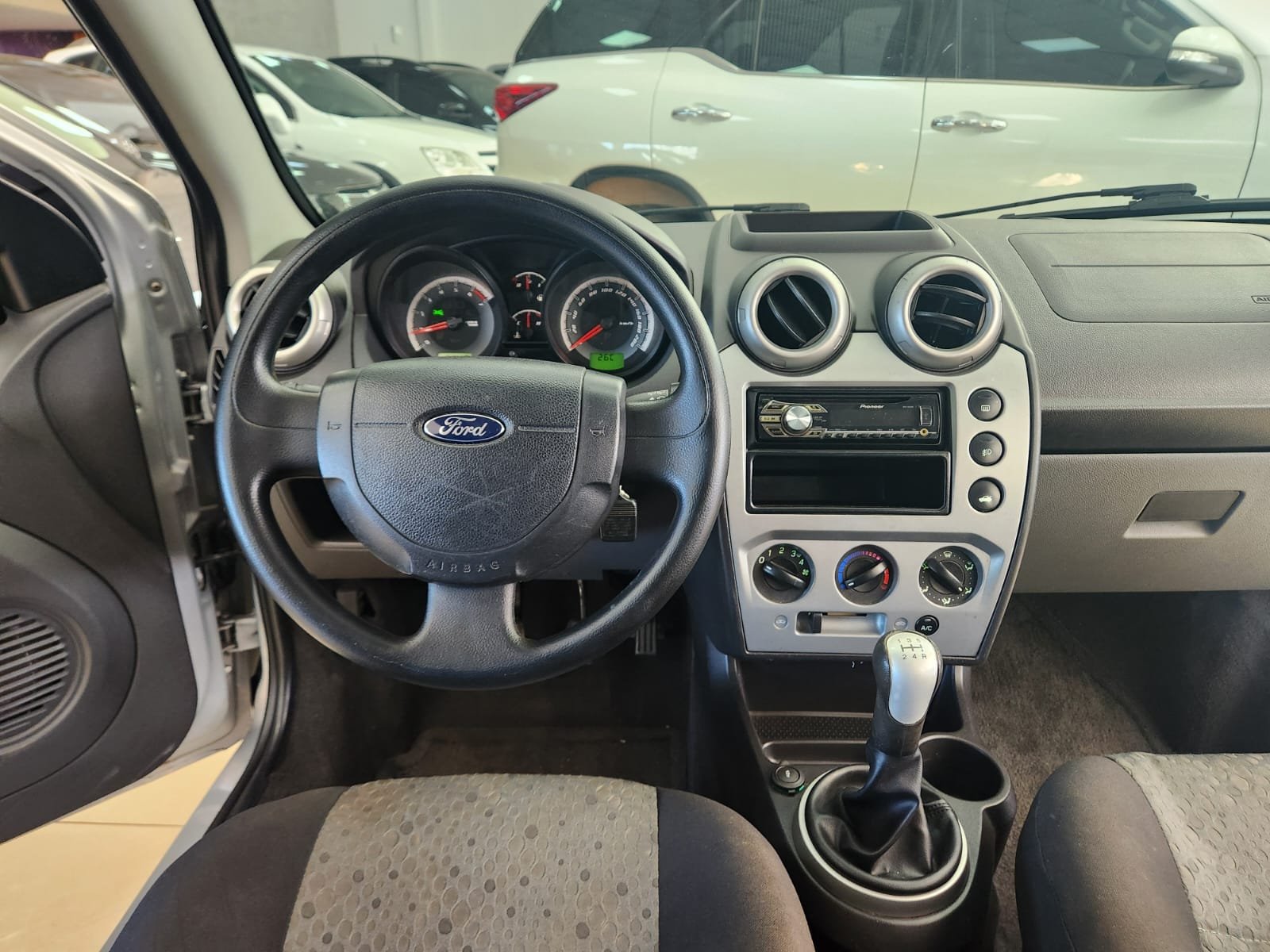  FIESTA HATCH SE 1.6 8V MEC.