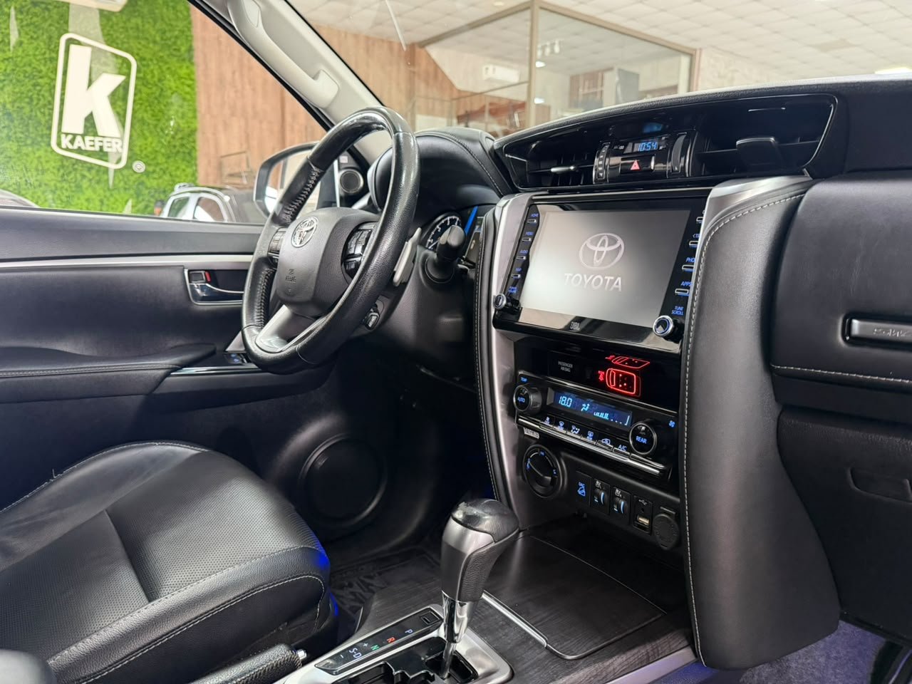  HILUX SW4 SRX 4X4 2.8 TDI 16V DIESEL AUT. 7 LUG
