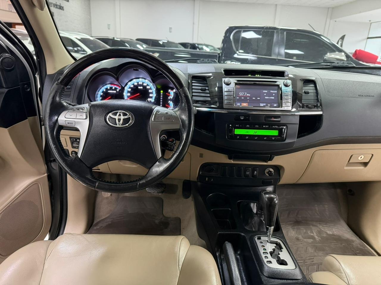  HILUX SW4 Srv D4-d 4x4 3.0 Tdi Dies. AUT 7 LUG