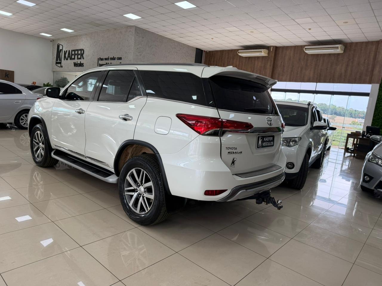  HILUX SW4 SRX 4X4 2.8 TDI 16V DIESEL AUT. 7 LUG