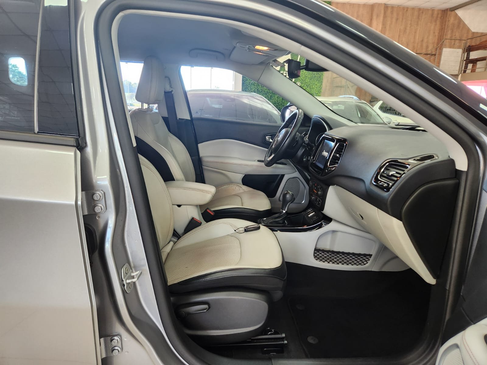  COMPASS Limited 2.0 4x2 Flex 16v Aut.