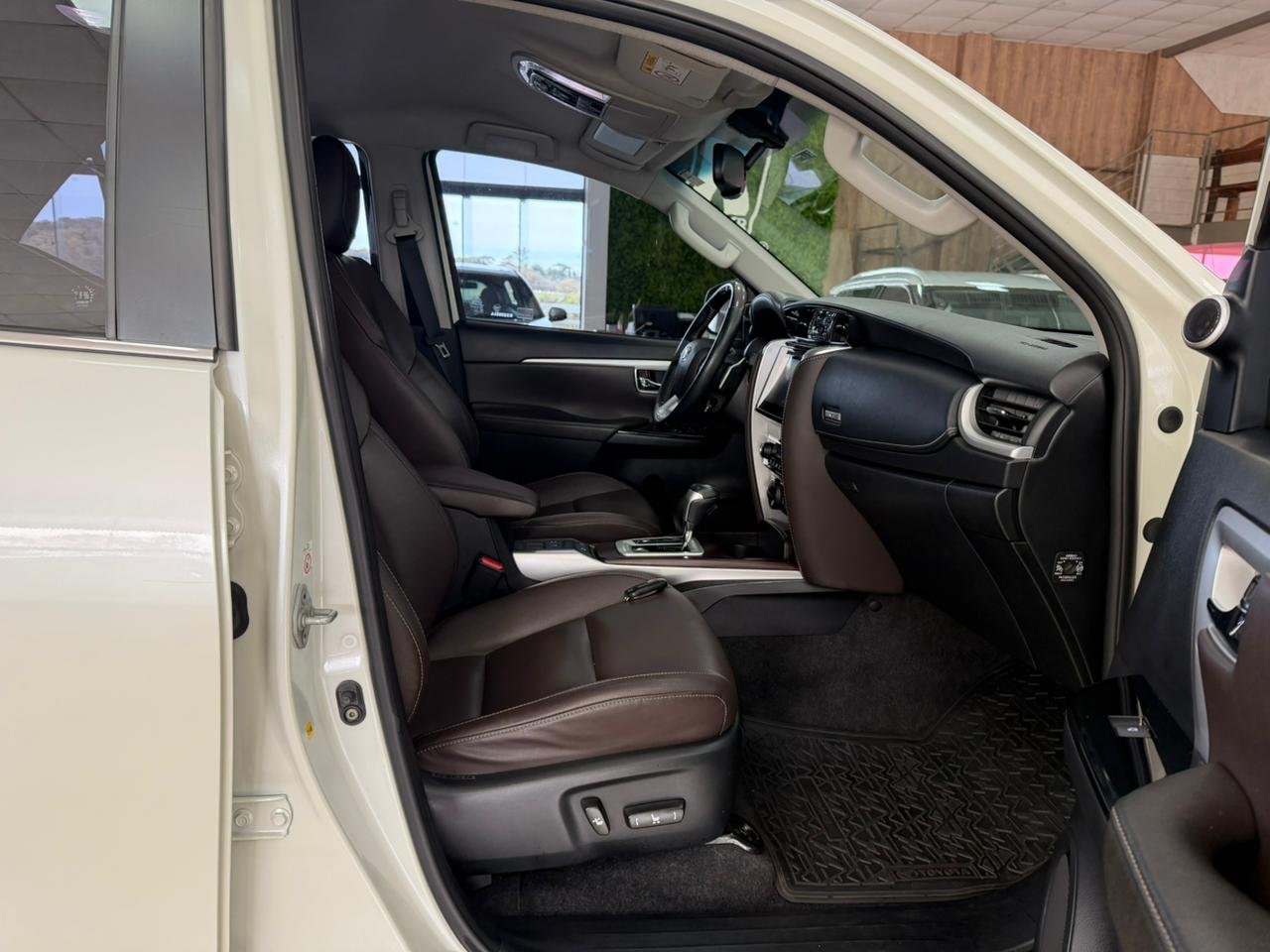  HILUX SW4 SRX 4X4 2.8 TDI 16V DIESEL AUT. 7 LUG