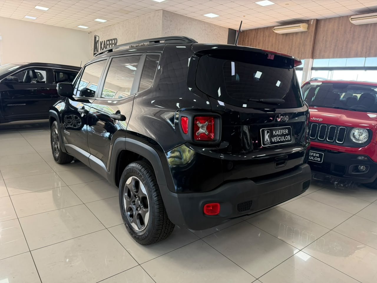  RENEGADE 1.8 16V AUT. 