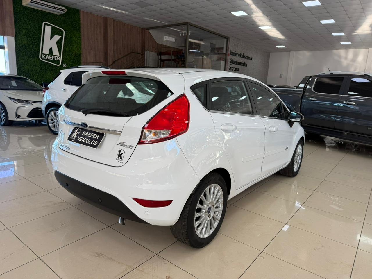  NEW FIESTA HATCH HATCH TITANIUM 1.6 FLEX 16V AUT.