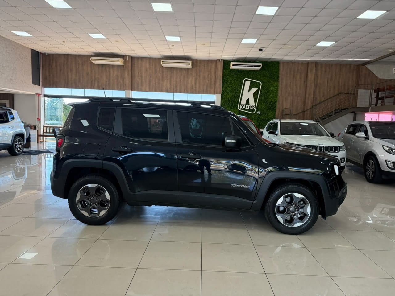  RENEGADE 1.8 16V AUT. 