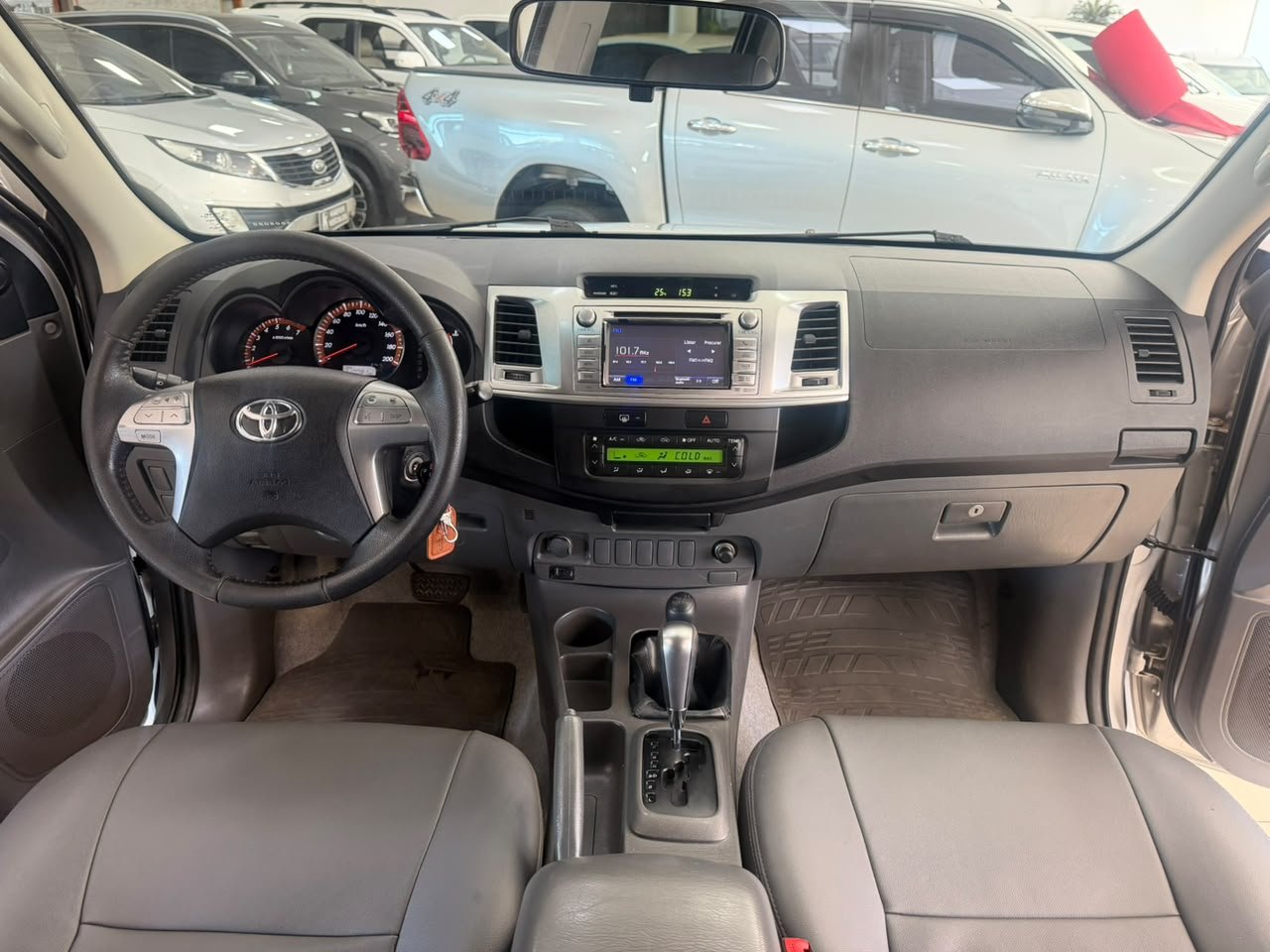  HILUX SRV 2.7 FLEX 4X4 AUT.