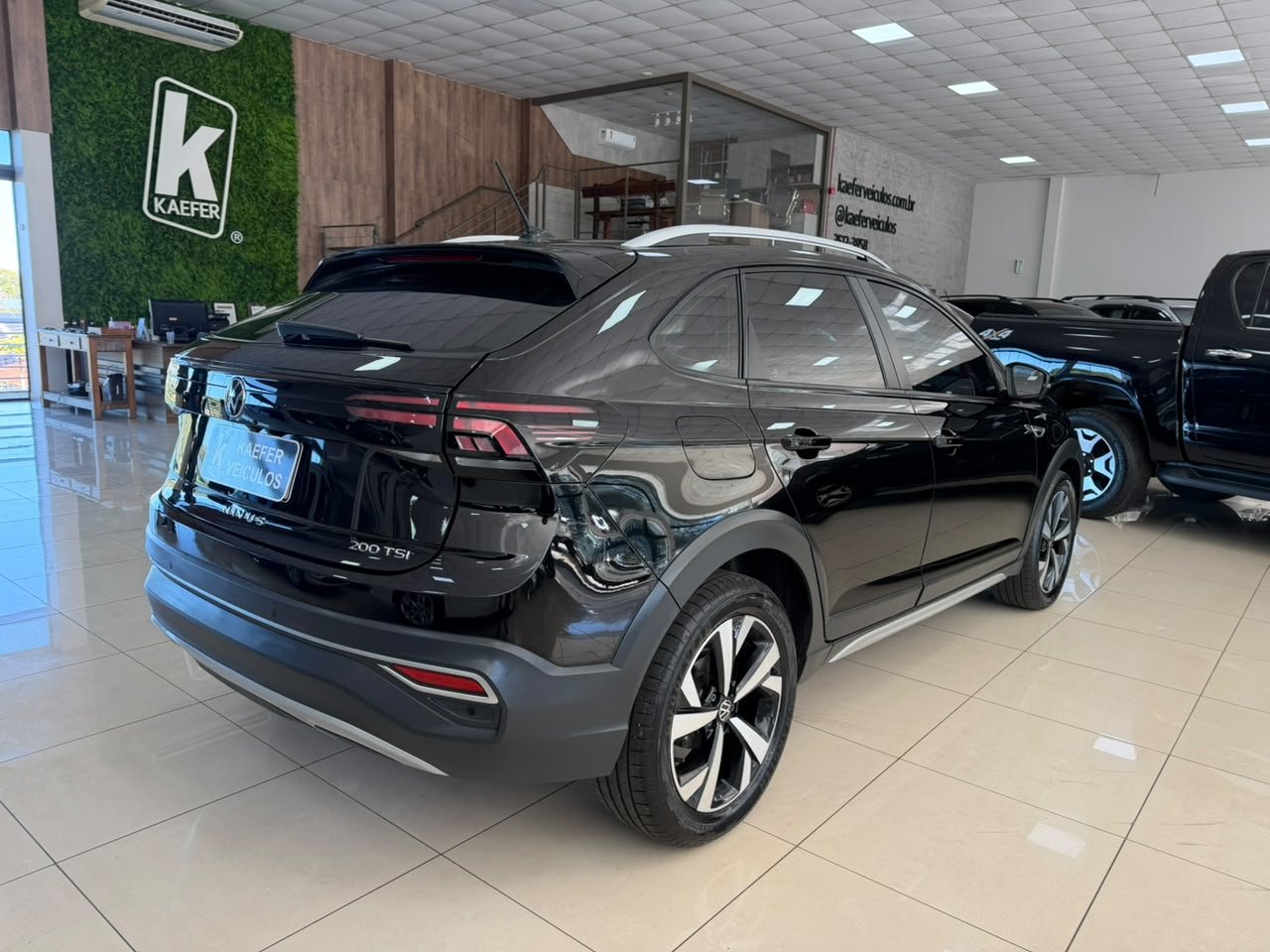  NIVUS Highline 1.0 200 Tsi Flex Aut.