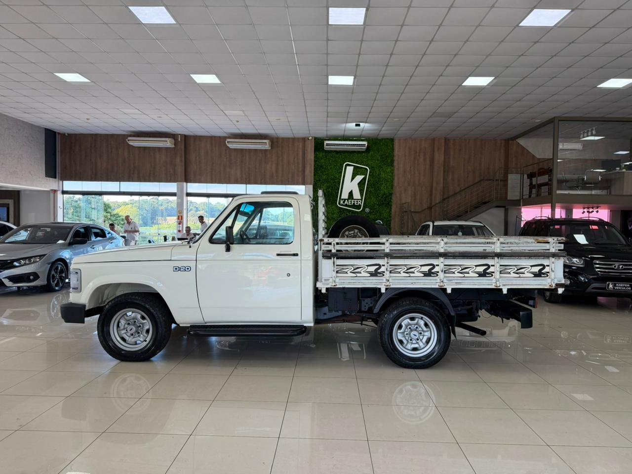  D20 CUSTOM CARROCERIA DE MADEIRA