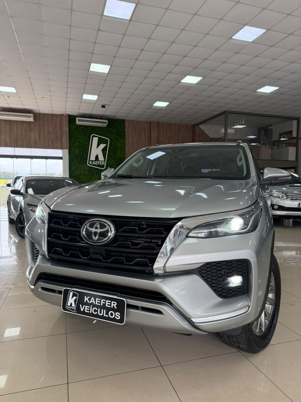  HILUX SW4 SRX 4X4 2.8 TDI 16V DIESEL AUT. 7 LUG