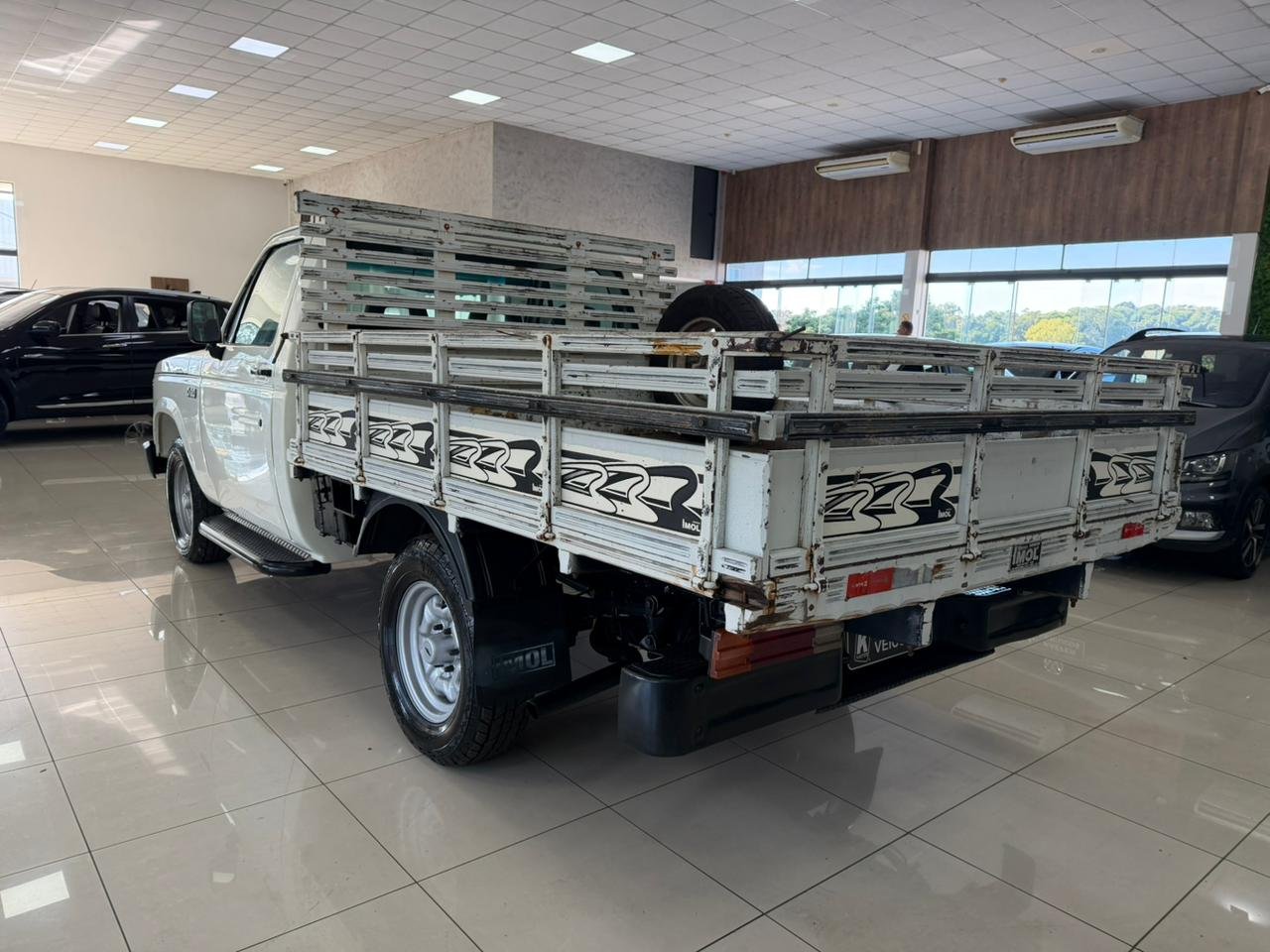  D20 CUSTOM CARROCERIA DE MADEIRA