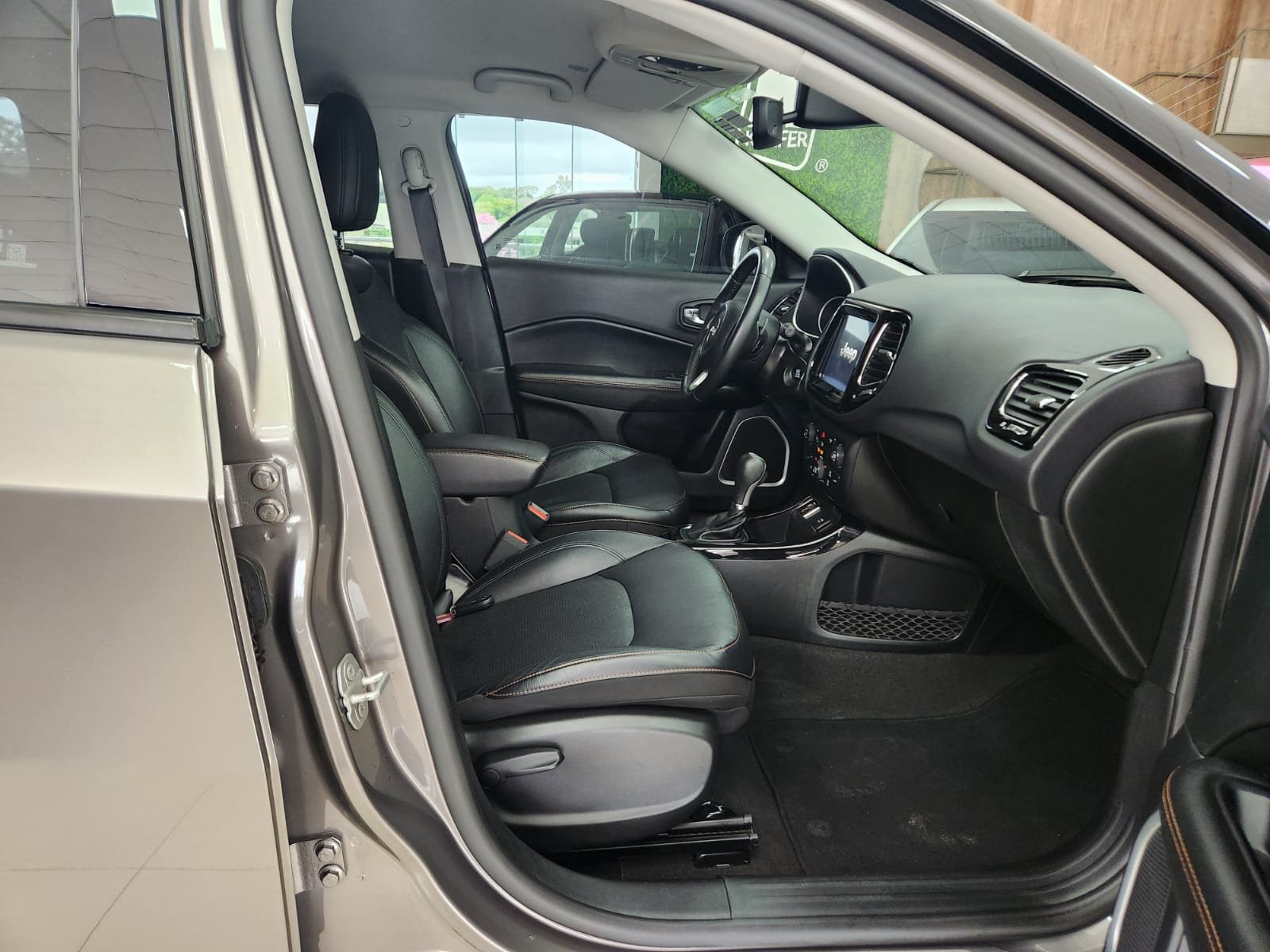  COMPASS Limited 2.0 4x2 Flex 16v Aut.