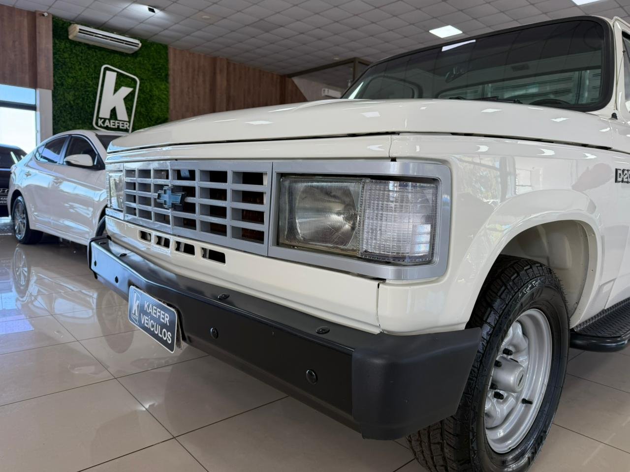  D20 CUSTOM CARROCERIA DE MADEIRA