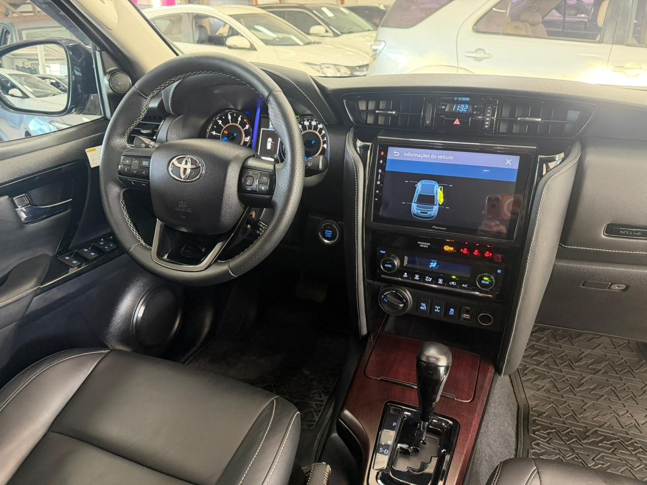  HILUX SW4 SRX 4X4 2.8 TDI 16V DIESEL AUT. 7 LUG