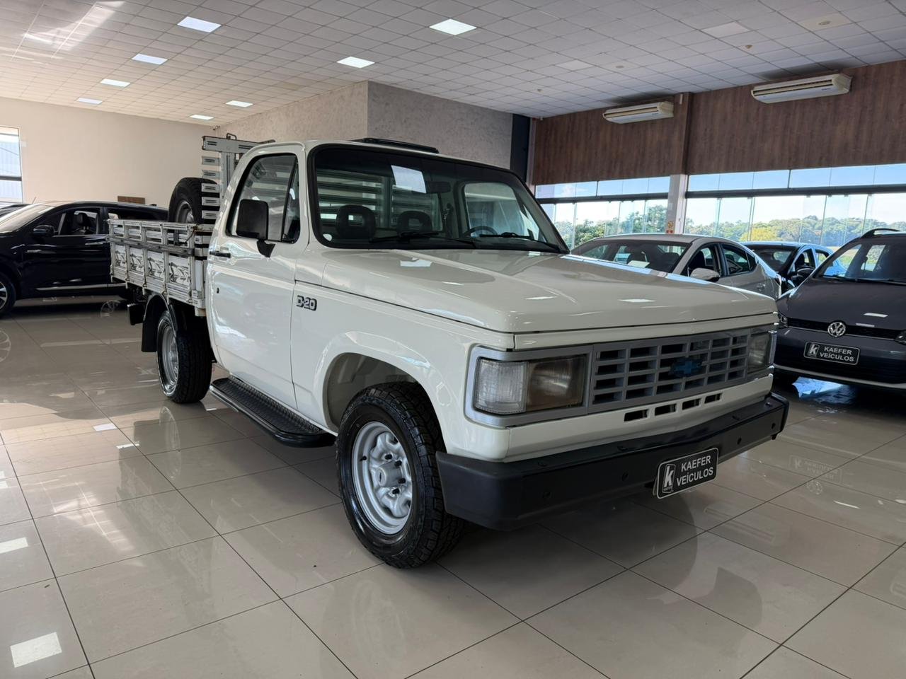  D20 CUSTOM CARROCERIA DE MADEIRA