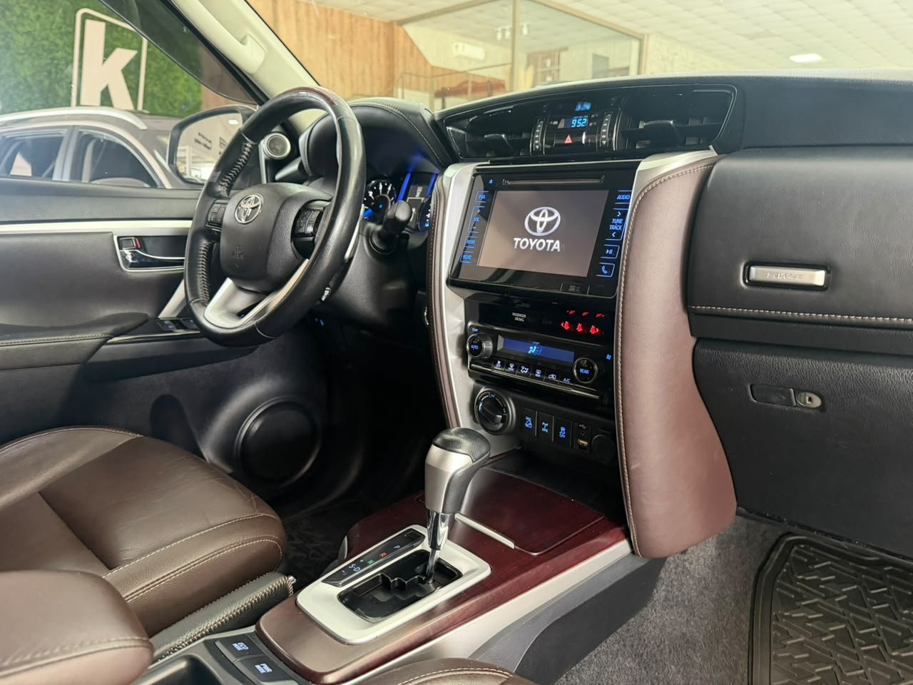  HILUX SW4 SRX 4X4 2.8 TDI 16V DIESEL AUT.