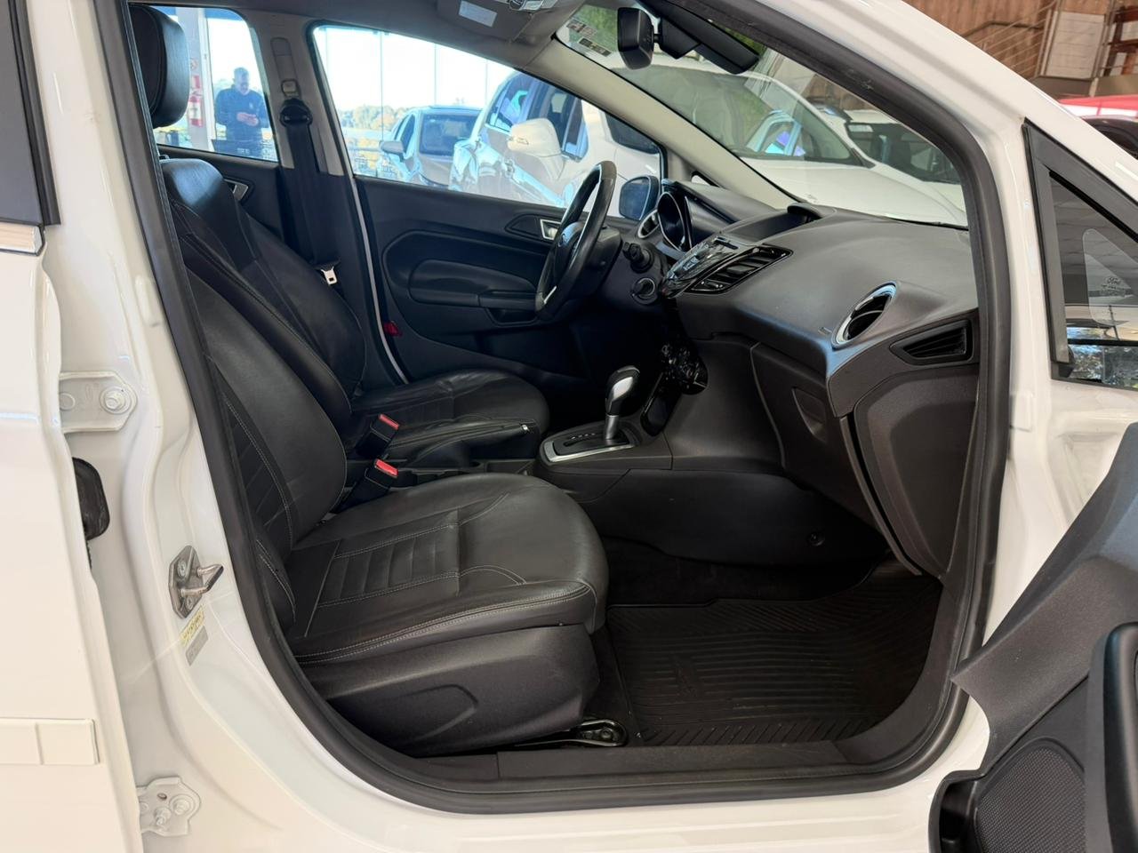 NEW FIESTA HATCH HATCH TITANIUM 1.6 FLEX 16V AUT.