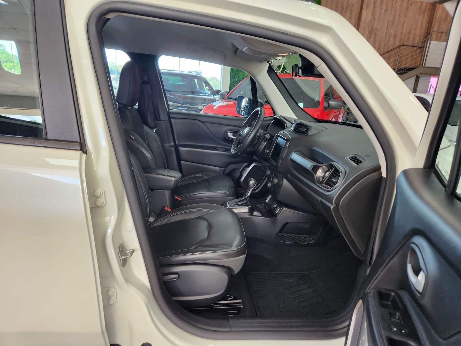  RENEGADE LONGITUDE T270 1.3 TB 4X2 FLEX AUT