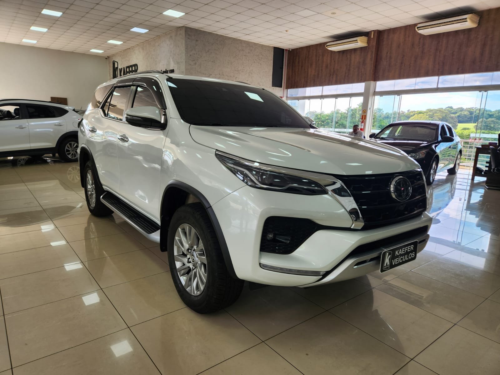  HILUX SW4 SRX 2.8 4X4 TDI 16V AUT 7 LUGARES
