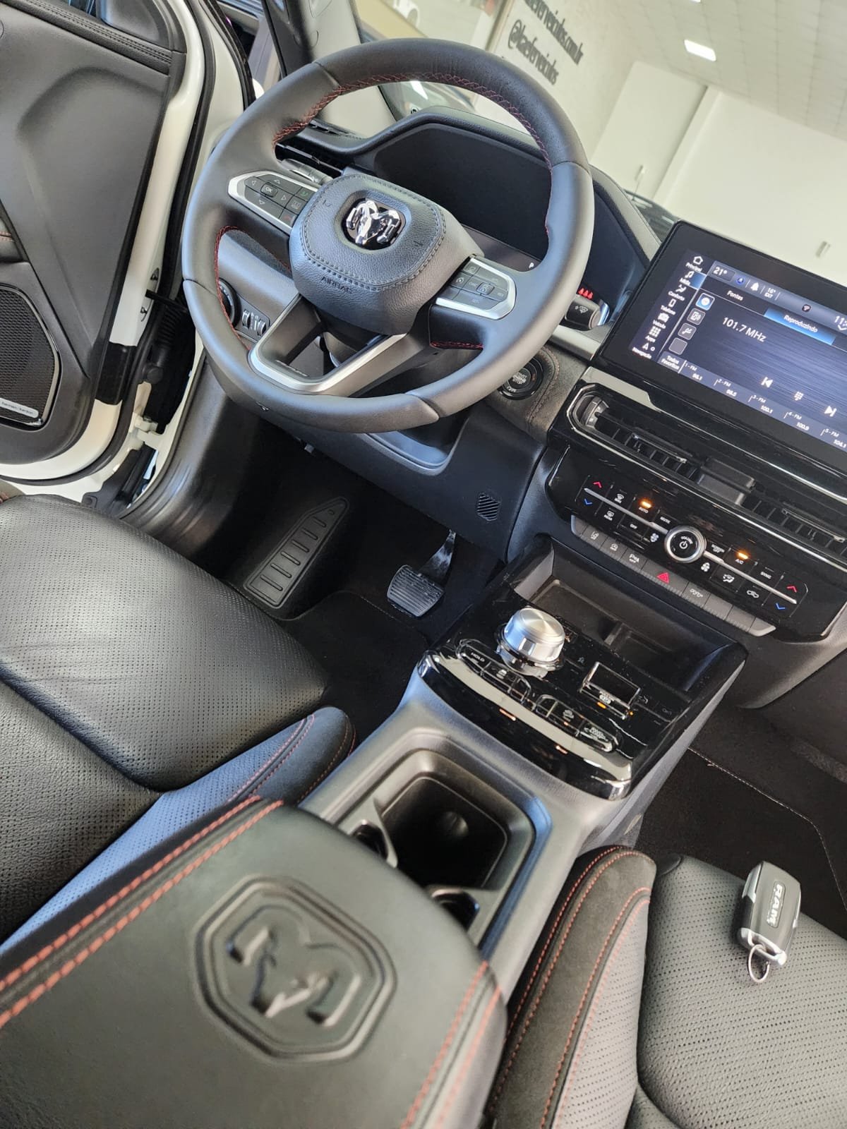  RAMPAGE RT HURRICANE 4 2.0 TB CD 4X4 AUT. 272CV