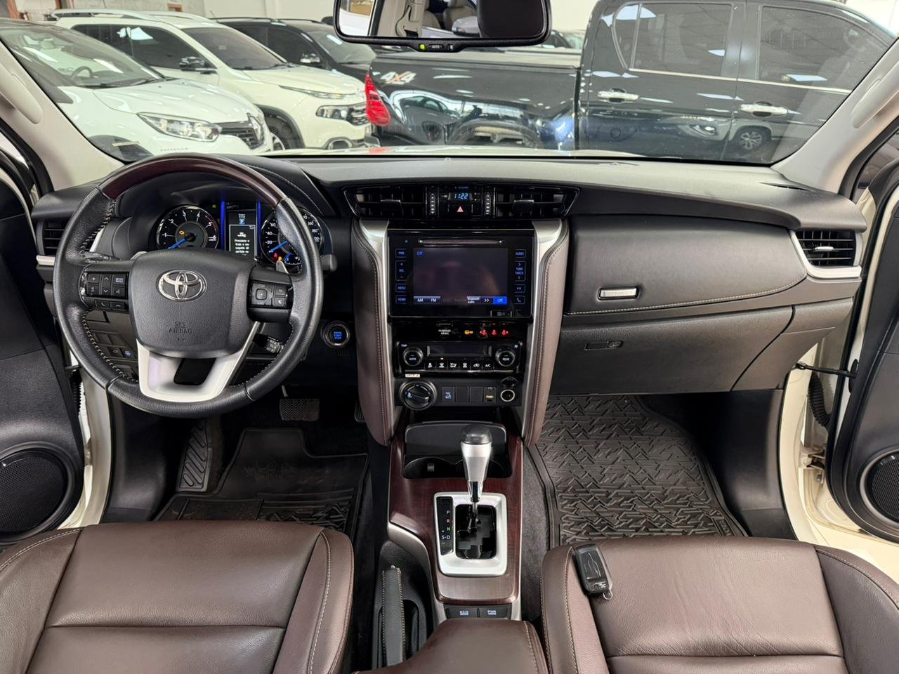  HILUX SW4 SRX 4X4 2.8 TDI 16V DIESEL AUT. 7 LUG