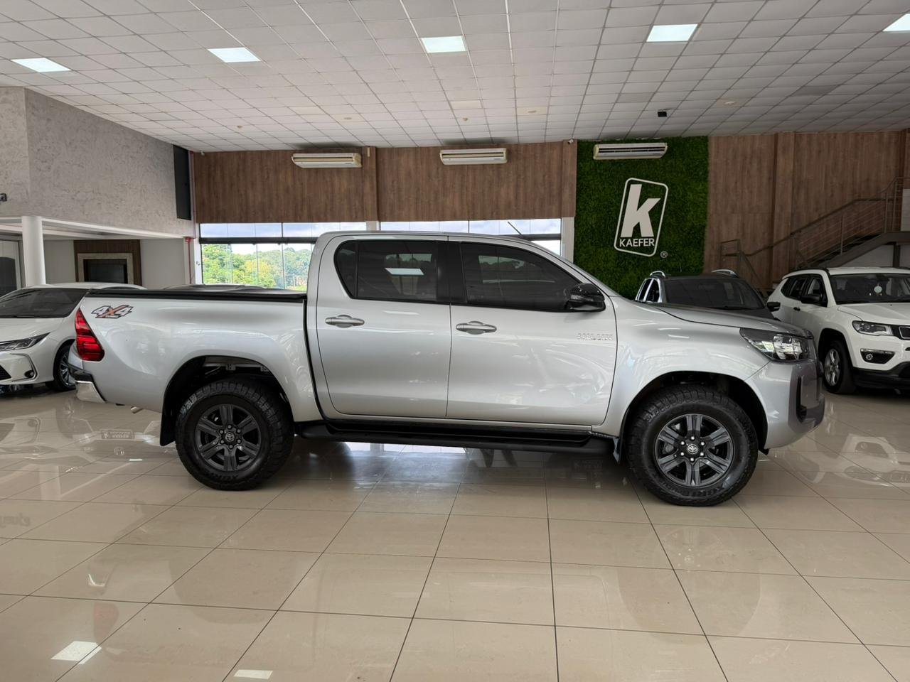  HILUX SR SR 2.8 4X4 TDI 16V AUT 