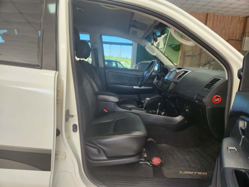  HILUX LIMITED D4-d 4x4 3.0 Tdi Dies. AUT