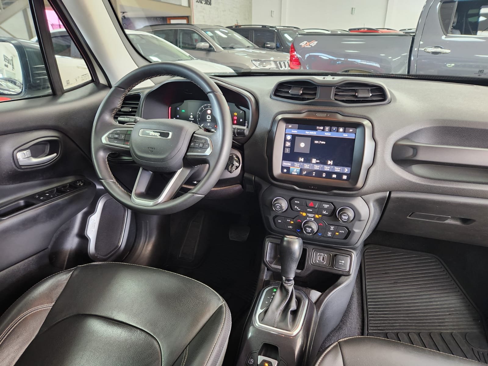  RENEGADE LONGITUDE T270 1.3 TB 4X2 FLEX AUT