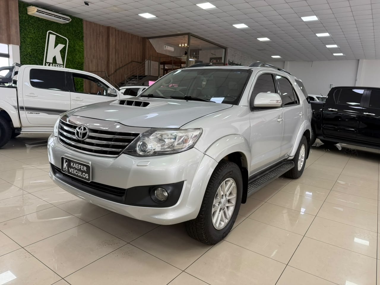  HILUX SW4 Sw4 Srv D4-d 4x4 3.0 Tdi Dies. Aut