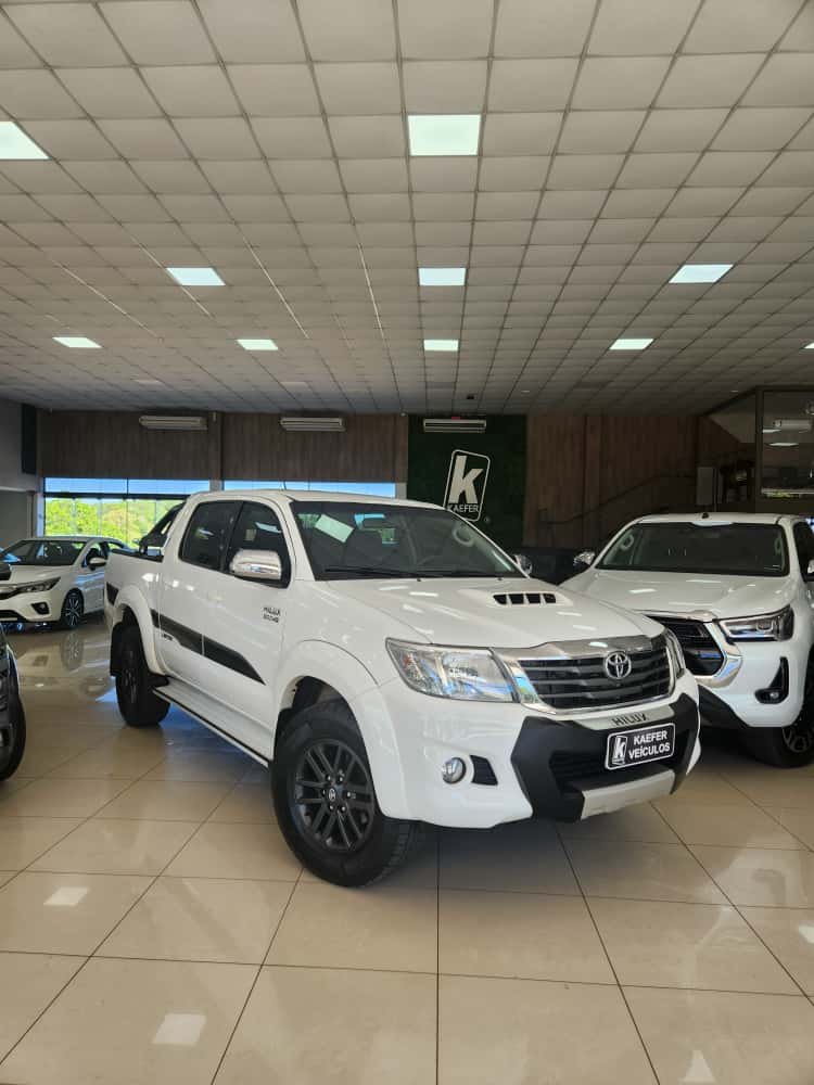  HILUX LIMITED D4-d 4x4 3.0 Tdi Dies. AUT