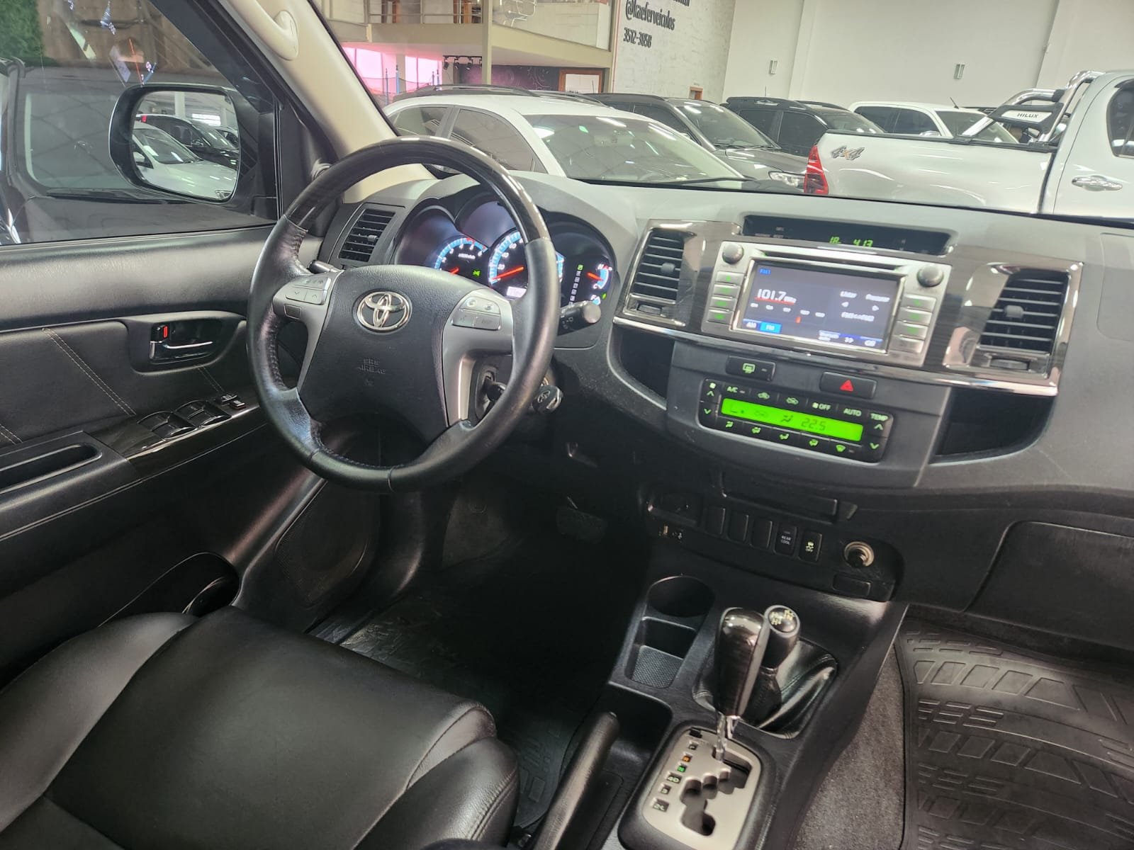  HILUX SW4 Sw4 Srv D4-d 4x4 3.0 Tdi Dies. Aut