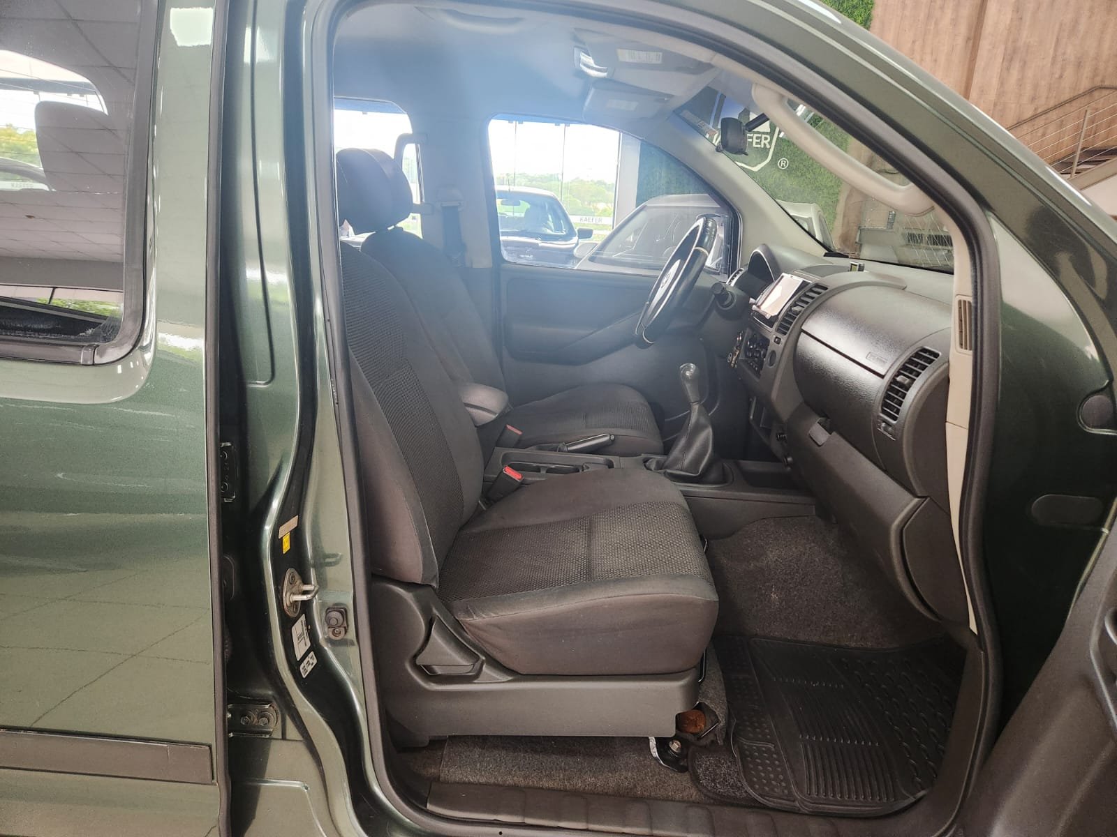  FRONTIER XE CD 4X2 2.5 TB DIESEL