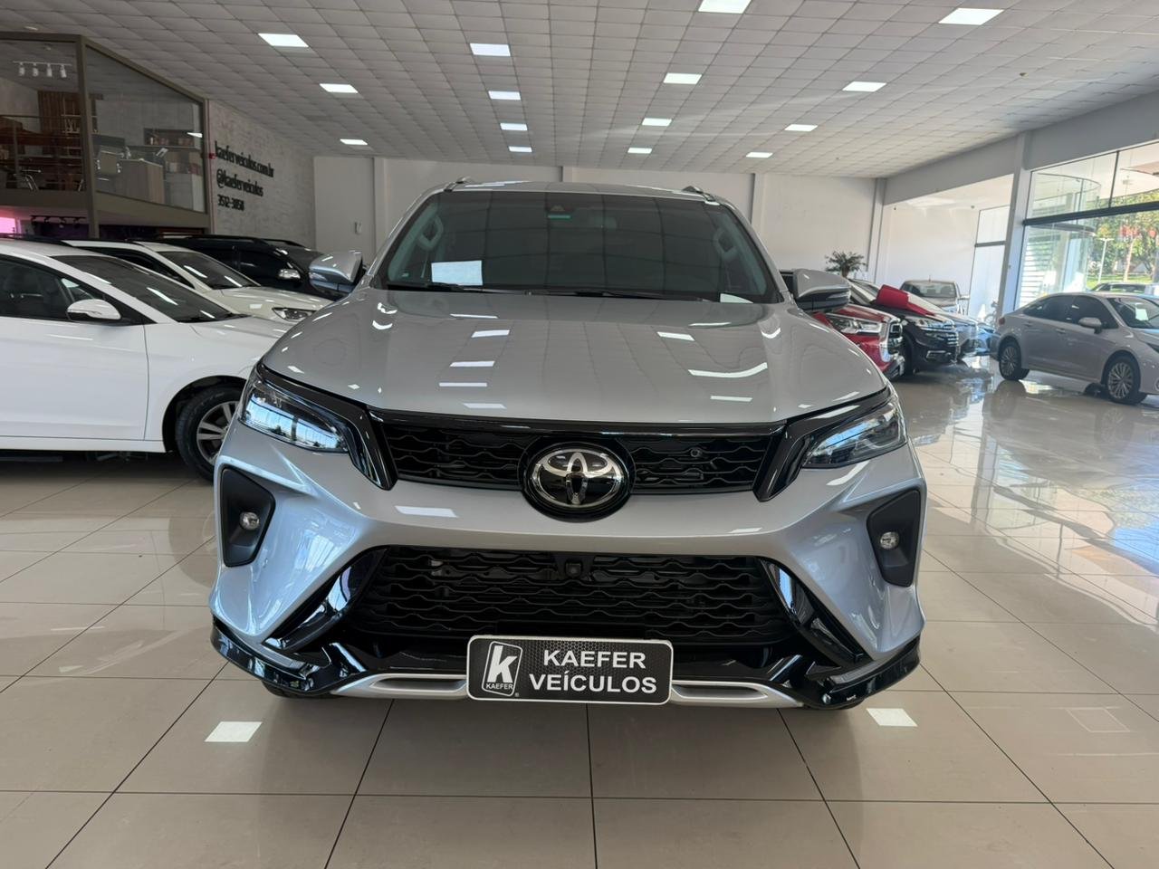  HILUX SW4 SRX PLATINUM  4X4 2.8 TDI 16V DIESEL AUT. 7 LUG