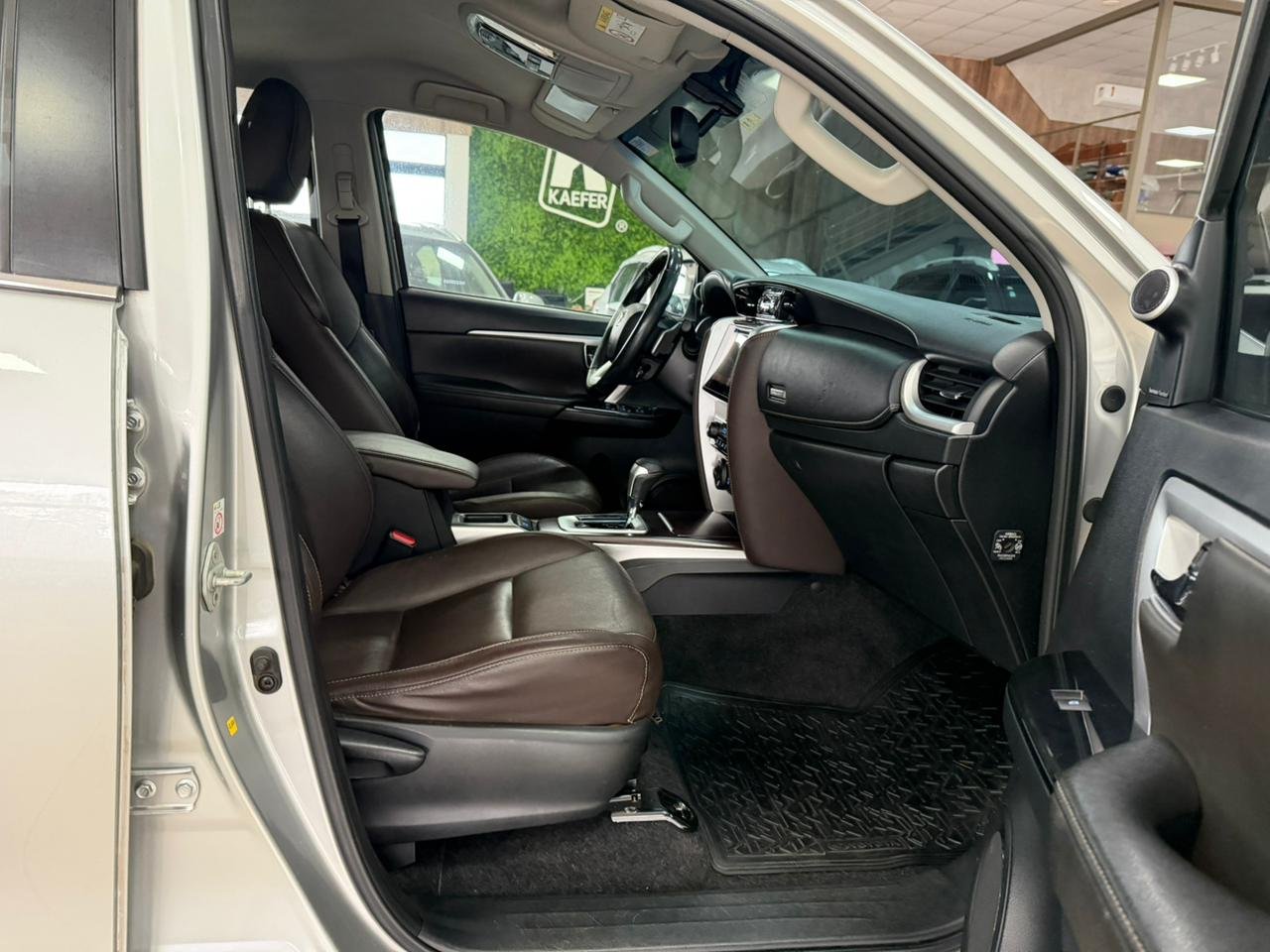  HILUX SW4 SRX 4X4 2.8 TDI 16V DIESEL AUT.