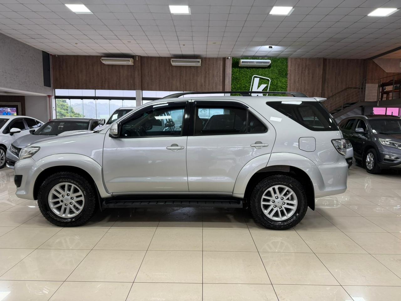  HILUX SW4 Srv D4-d 4x4 3.0 Tdi Dies. AUT 7 LUG