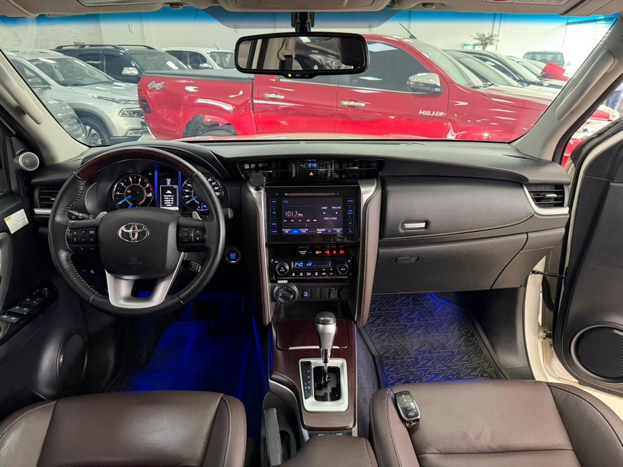  HILUX SW4 SRX 4X4 2.8 TDI 16V DIESEL AUT. 7 LUG