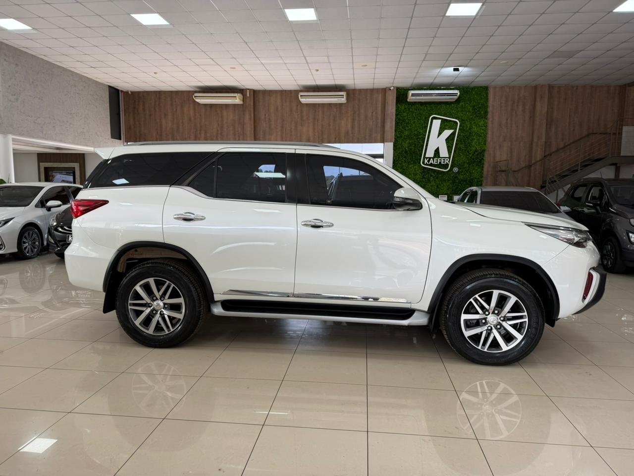  HILUX SW4 SRX 4X4 2.8 TDI 16V DIESEL AUT. 7 LUG