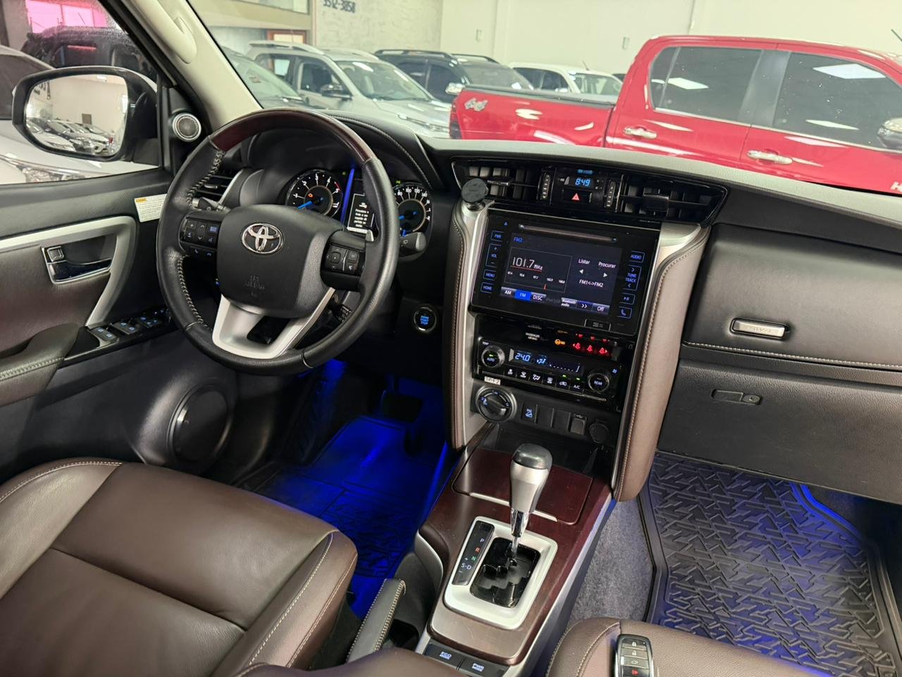  HILUX SW4 SRX 4X4 2.8 TDI 16V DIESEL AUT. 7 LUG