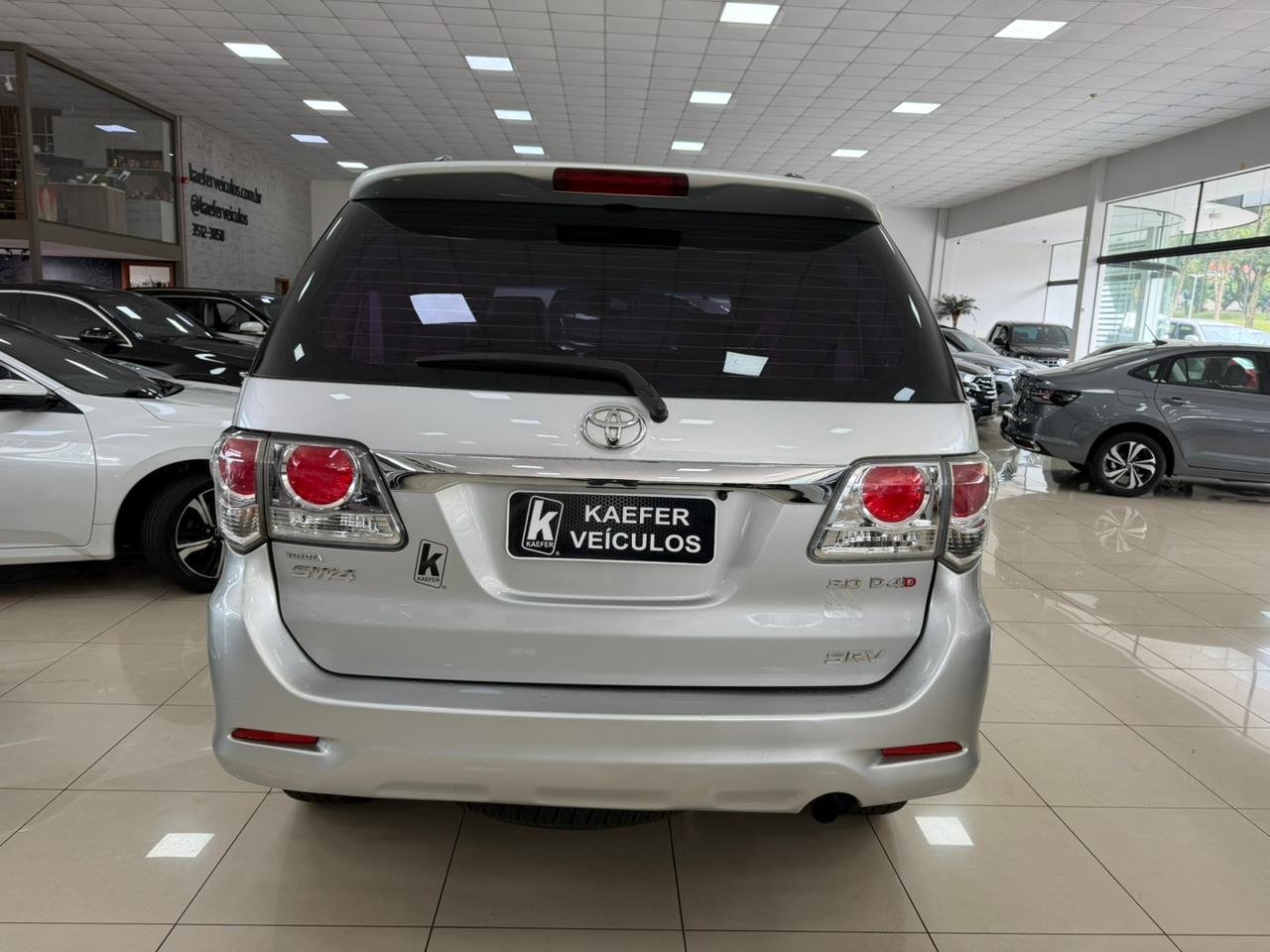  HILUX SW4 Sw4 Srv D4-d 4x4 3.0 Tdi Dies. Aut