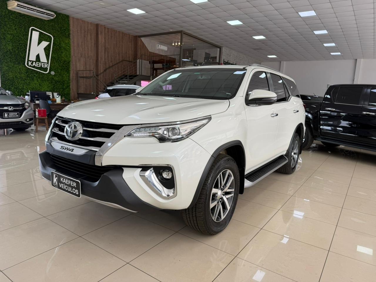 HILUX SW4 SRX 4X4 2.8 TDI 16V DIESEL AUT. 7 LUG