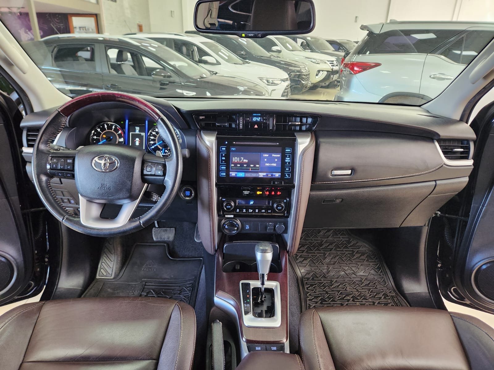  HILUX SW4 SRX 2.8 4X4 TDI 16V AUT 