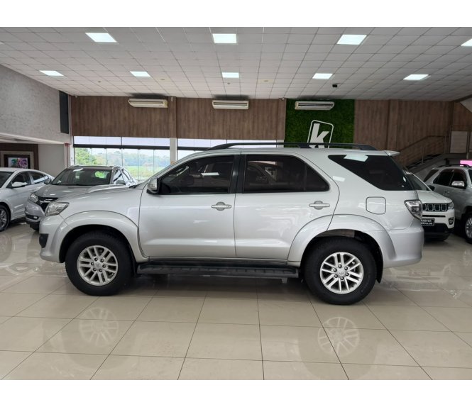 HILUX SW4 Sw4 Srv D4-d 4x4 3.0 Tdi Dies. Aut